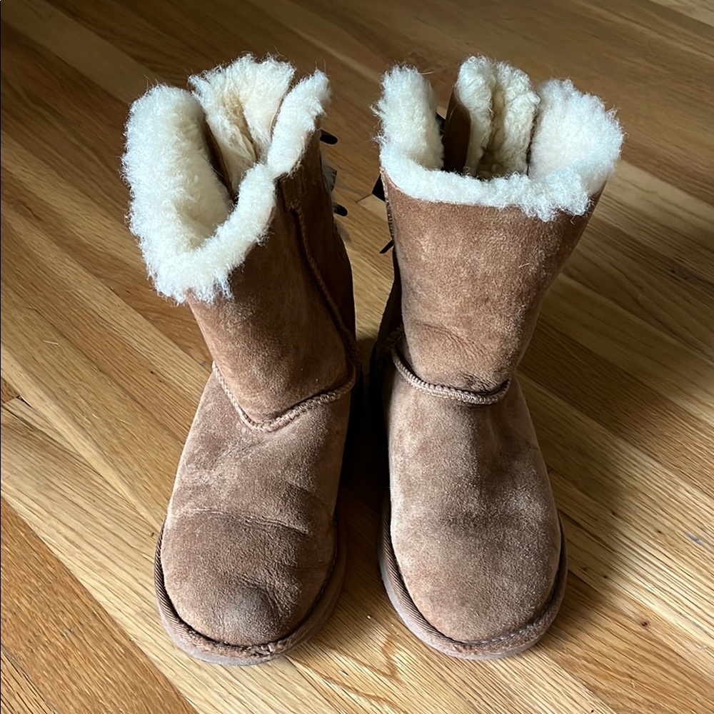 UGGS Bailey Bow  Brown Shearling Boots